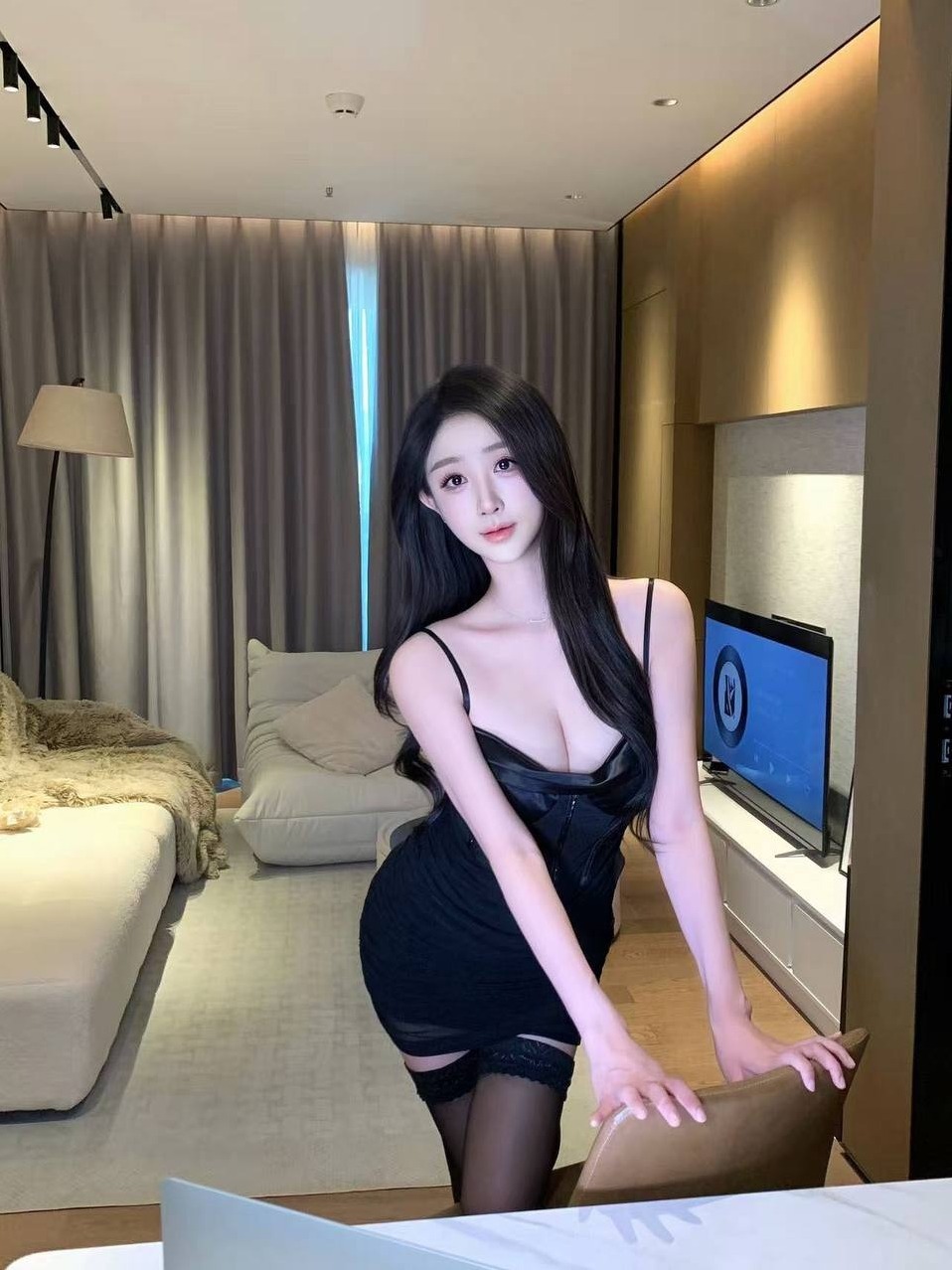 深圳 南山 米娜 175cm 魔鬼身材 网拍model 人美声甜