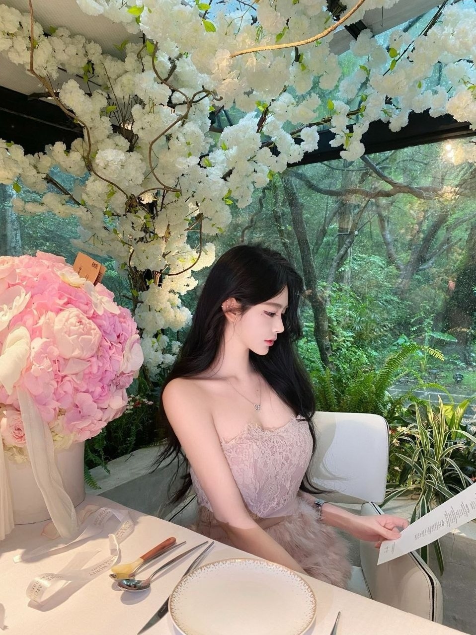 北京 司藤小姐 冷白细腻肌肤 高挑比例 可预约