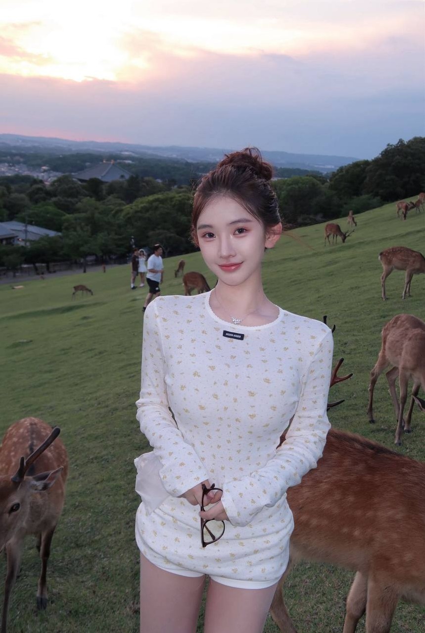 广州 杨弈 167cm 白小纯