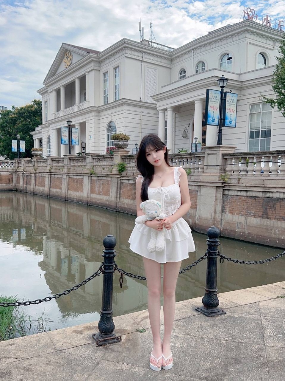 深圳 小恩 身高175cm 童颜 温柔主动
