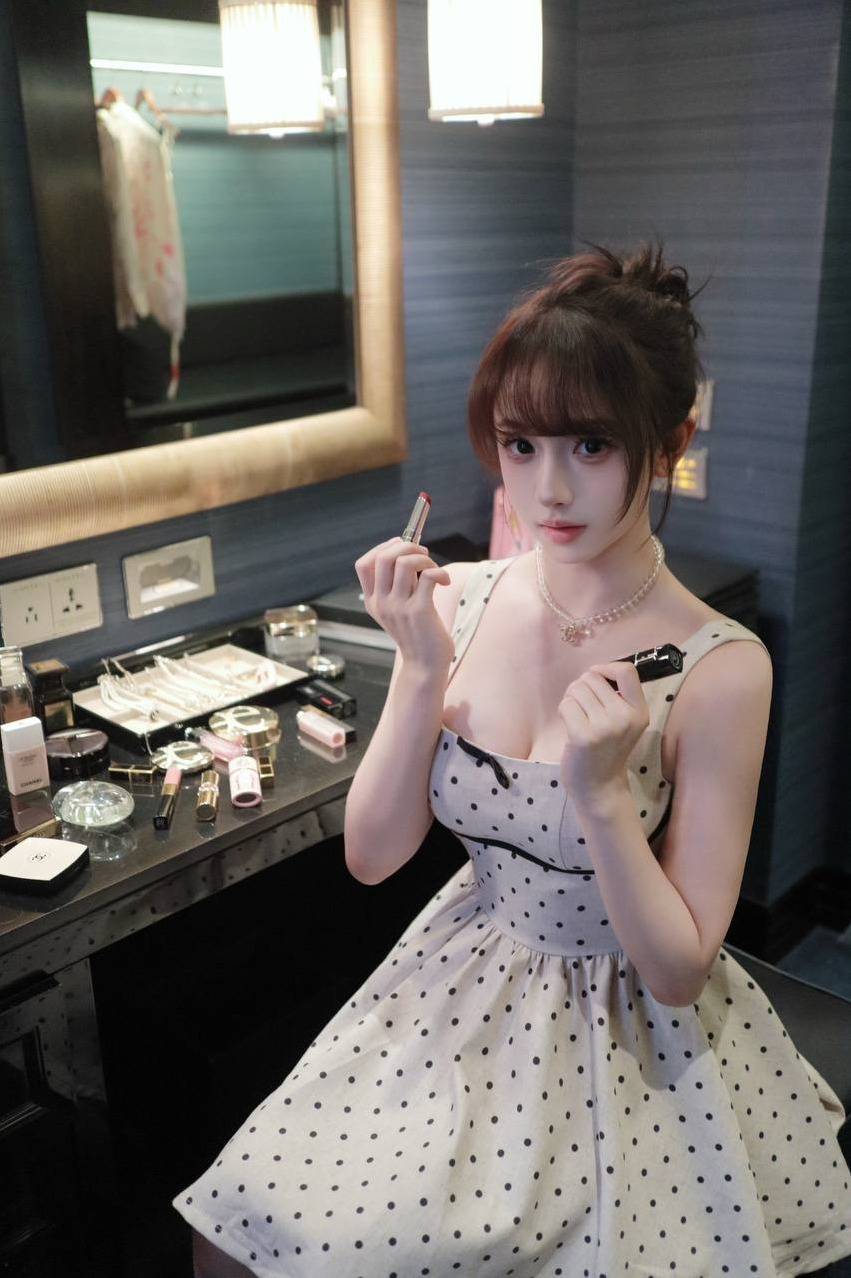 172cm 花火 一字马 白虎 上海 𝑺𝒉𝒂𝒏𝒈𝑯