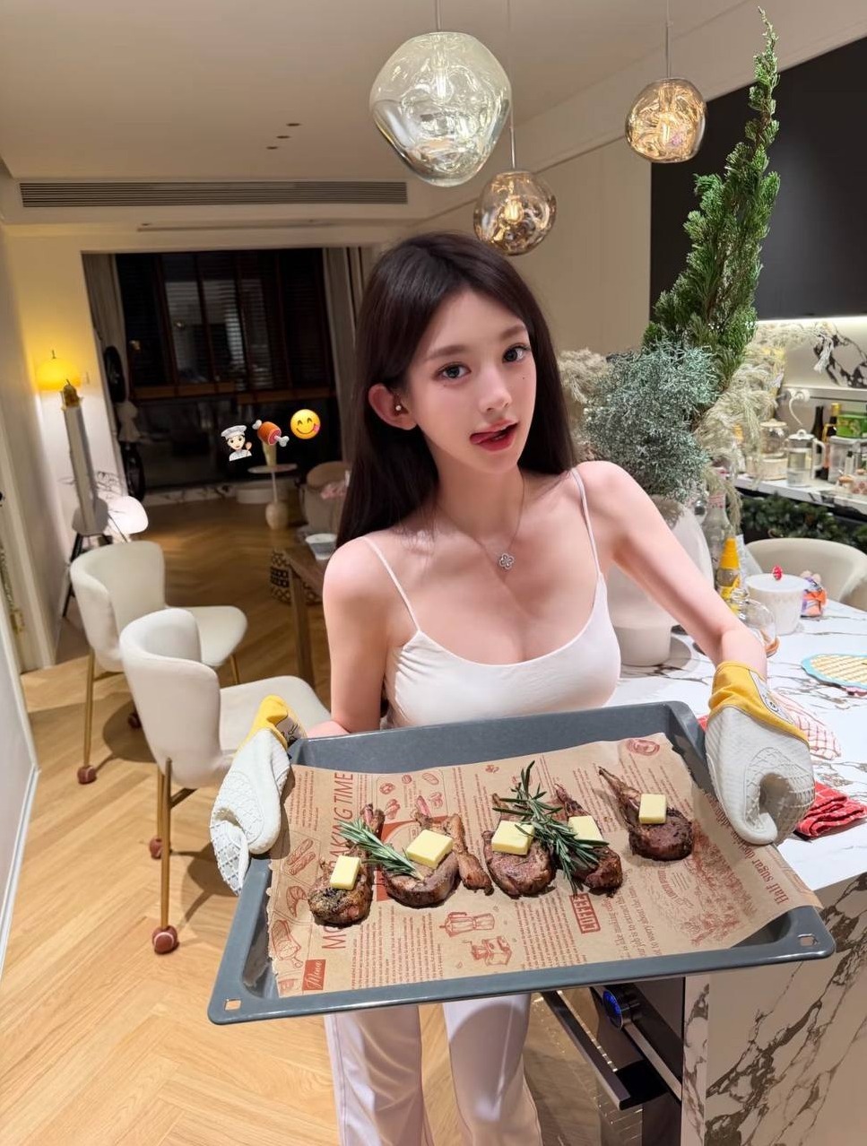 上海 耐克蝴蝶 42kg 纤瘦大胸 舞蹈专业
