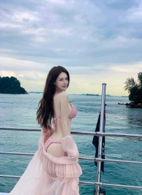 1002  香港外围-穿梭港日的留學月光 | 昊洋