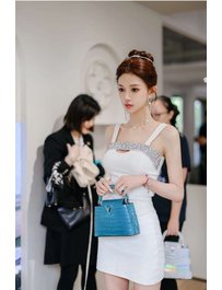 5285--上海-千寻 02年纯欲洋气D杯女友感