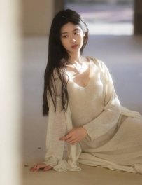 2466　上海外围-清纯校花型，声音甜美