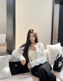 782  香港外围-柔韌體態氣質才女 | 昊洋