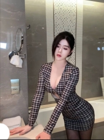 1108  深圳外围大圈-超白超嫩02后小姐姐 | 栀虞