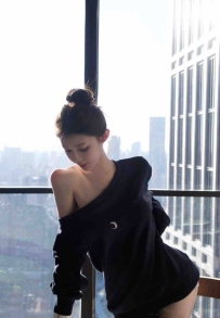 1280  深圳外围-03年纯血御姐 | 文斯