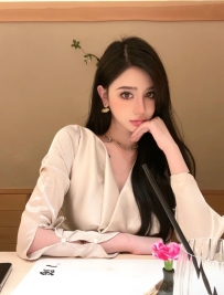 2288　上海外围-175-E-02年御姐 圈外兼职