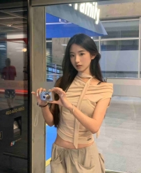 2448　杭州外围-06年172D三点粉，腰精，戏精，极品身材