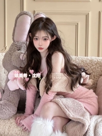 975  沈阳外围-純慾小猫咪05年学生 | 姚美希