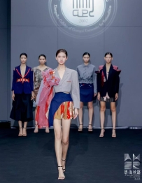2773　上海外围-上海新人第一次模特，极品纯御