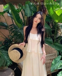 1243  广州外围大圈-03年气质名校校花 | 卡人