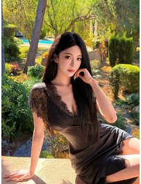 5652--上海-灰灰 175新丝路签约超模蜜桃臀
