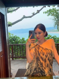 1573　深圳-99年175南山极品魅儿 | 单雨童