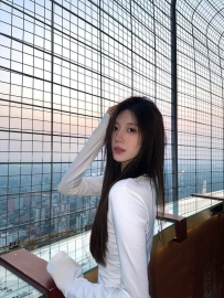 2259　上海外围-北影校花，三点粉.会一字马