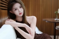 1448　深圳外围-纯白超模天花板 | 古驰