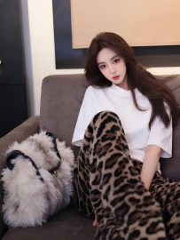 2788　北京外围-173E 真白虎，外纯内骚，给女友的感觉
