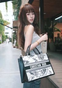 1658　苏州外围-纯御性感 | 蓝猫