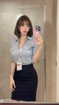 781  香港外围-美术生童颜巨乳 | 昊洋