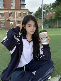 2816　南京外围-清純少女，白瘦幼，新人下海