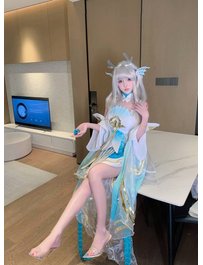 5258--广州-07年168白小纯甜美Coser